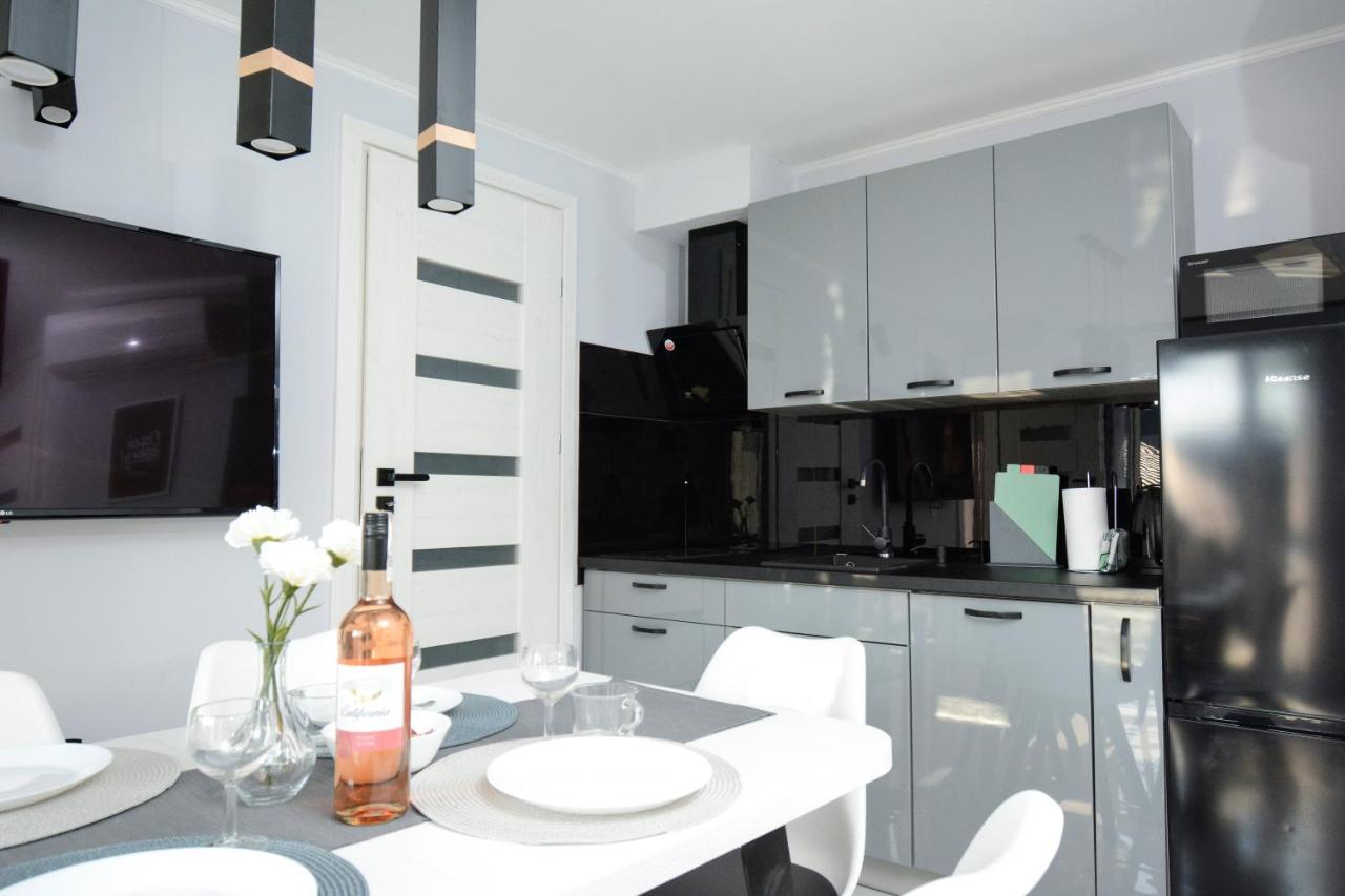Apartamenty Prestige ウェバ エクステリア 写真