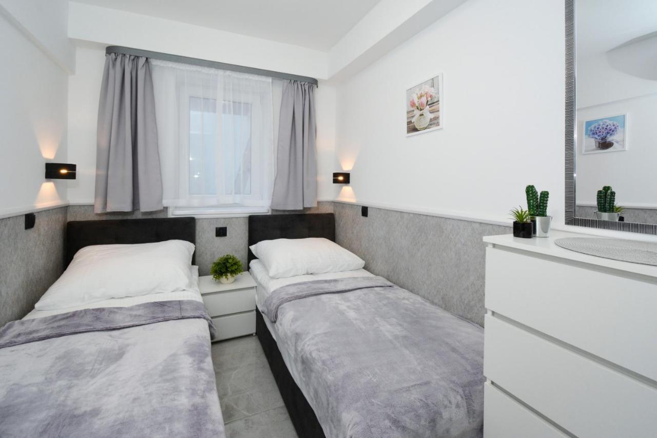 Apartamenty Prestige ウェバ エクステリア 写真