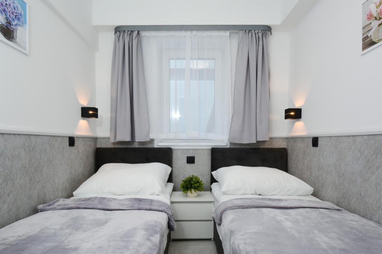 Apartamenty Prestige ウェバ エクステリア 写真